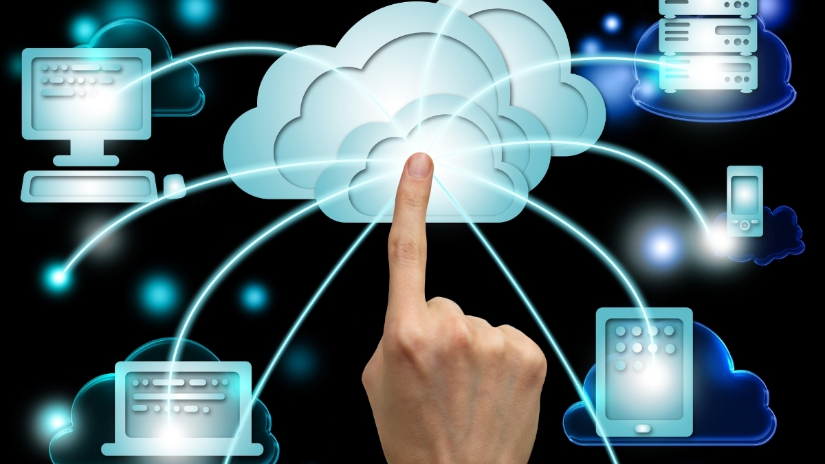 [Data analytics IoT at finger tip